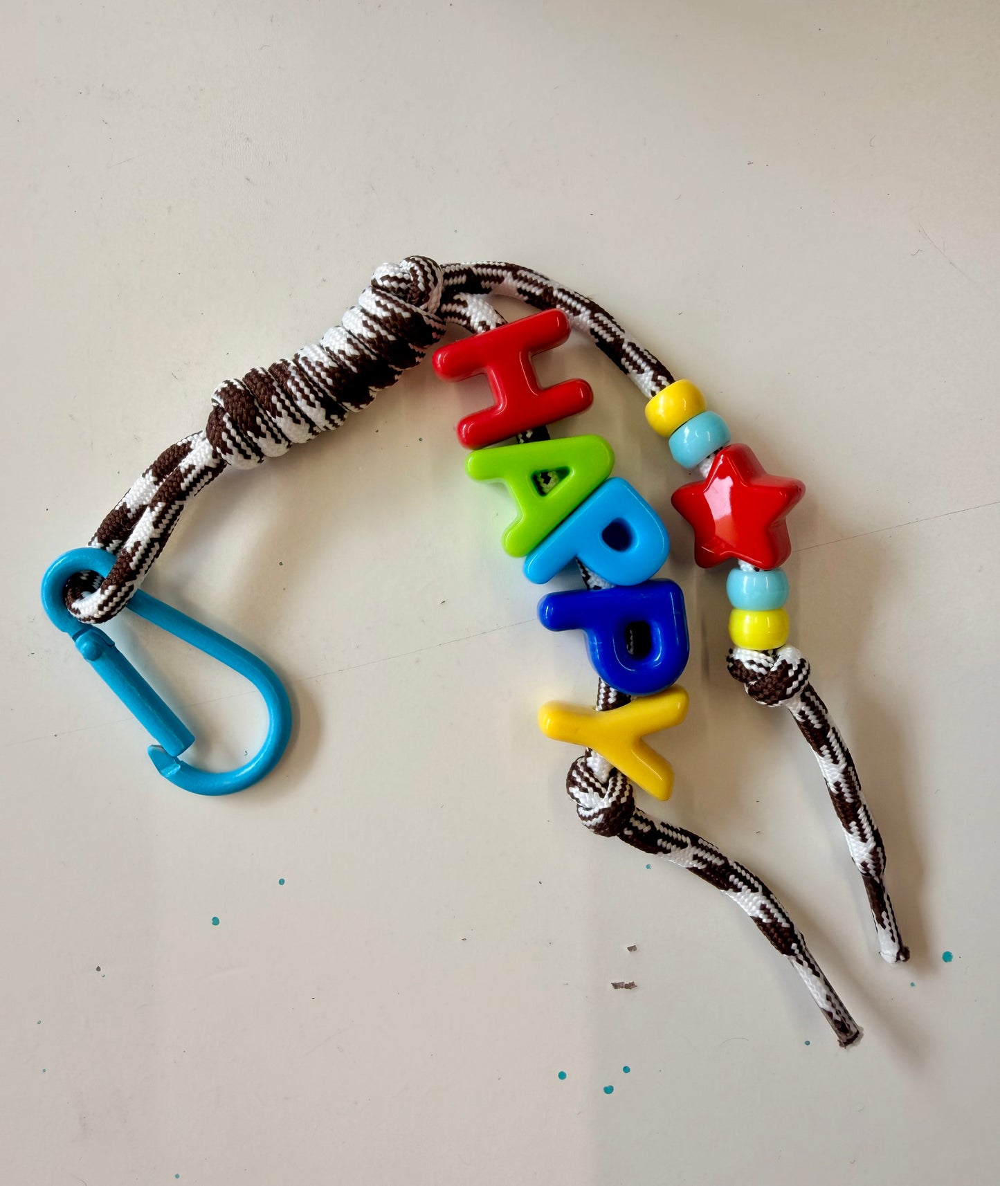 Lenny & Loop, Charm Keychain - Happy