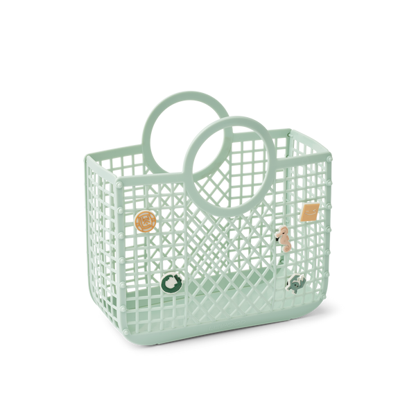 Peppermint Samantha Basket With Charms