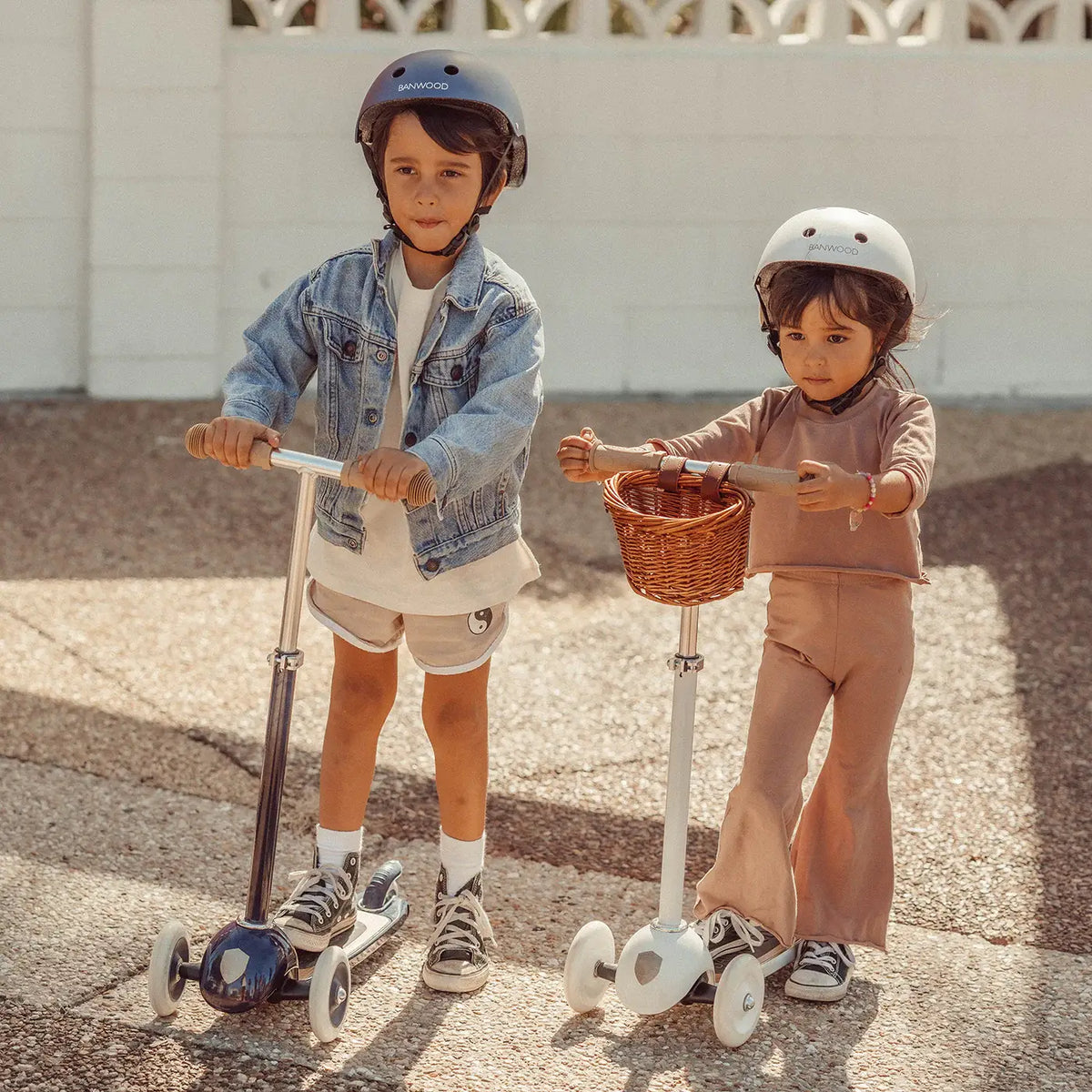 Banwood 3-Wheel Vintage Scooter, Navy