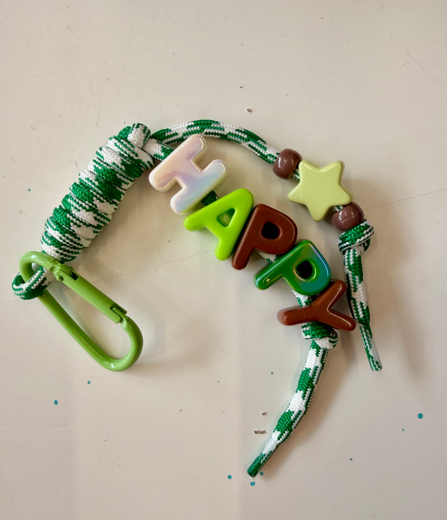 Lenny & Loop, Charm Keychain - Happy