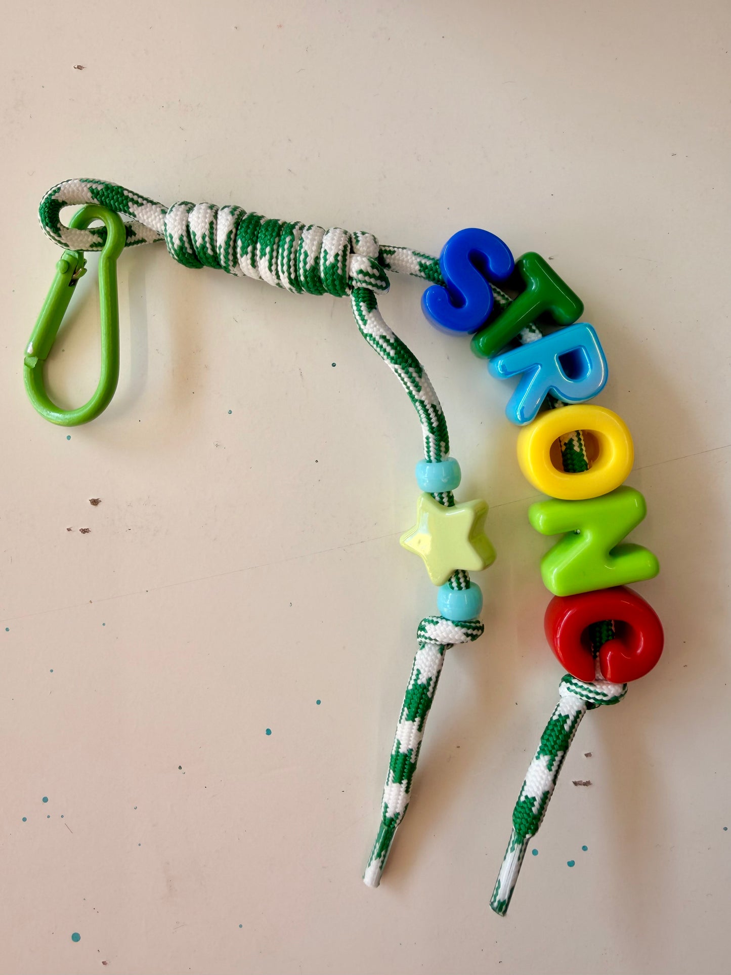 Lenny & Loop, Charm Keychain - Strong