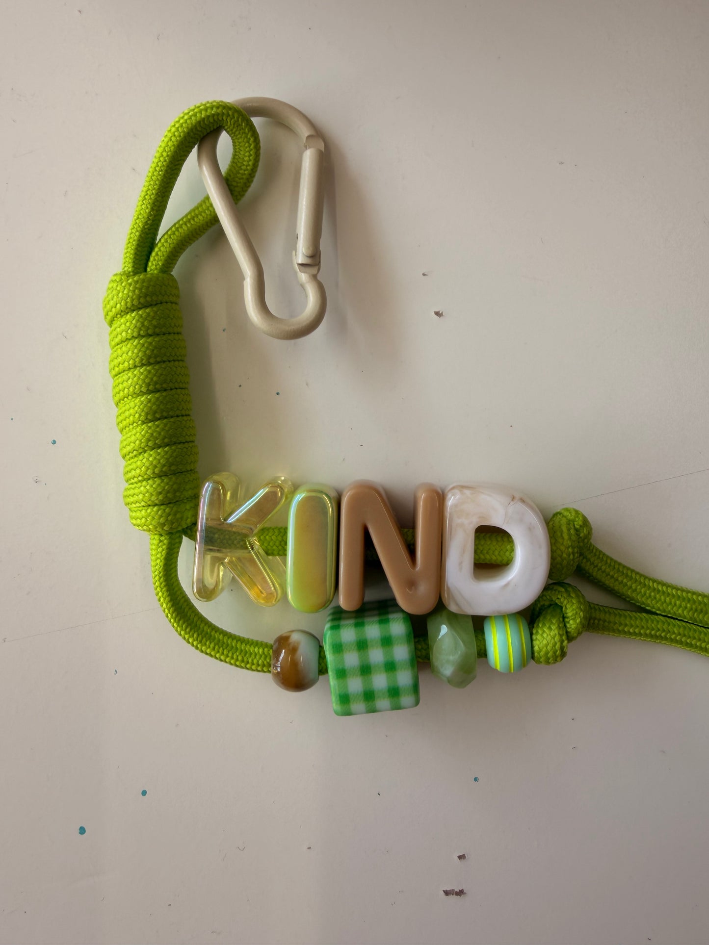 Lenny & Loop, Charm Keychain - Kind