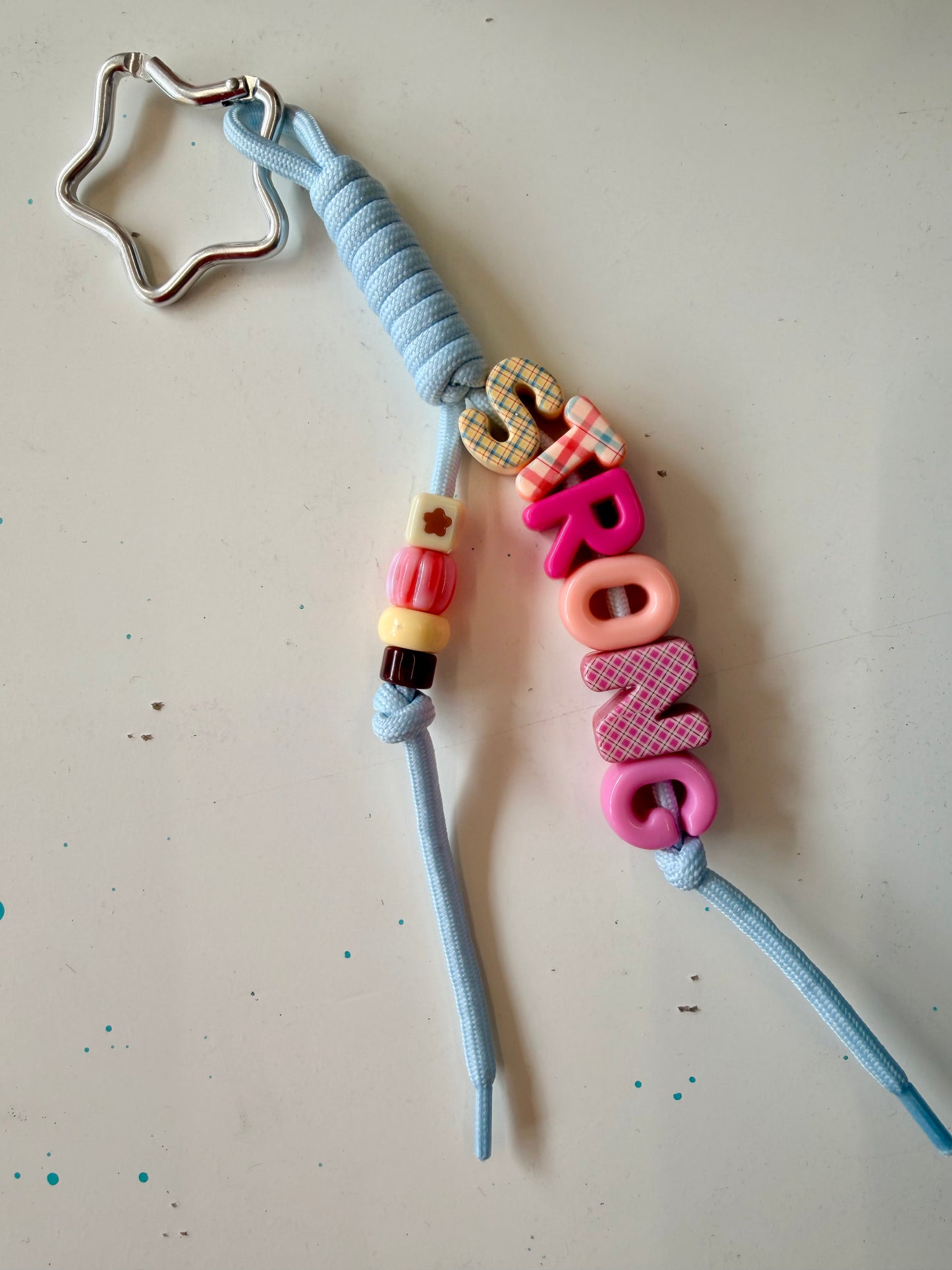 Lenny & Loop, Charm Keychain - Strong