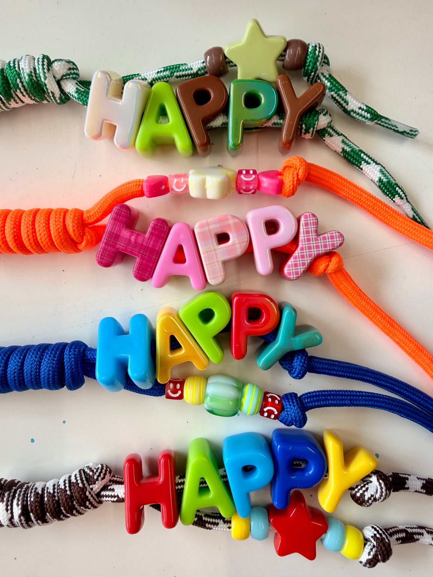 Lenny & Loop, Charm Keychain - Happy