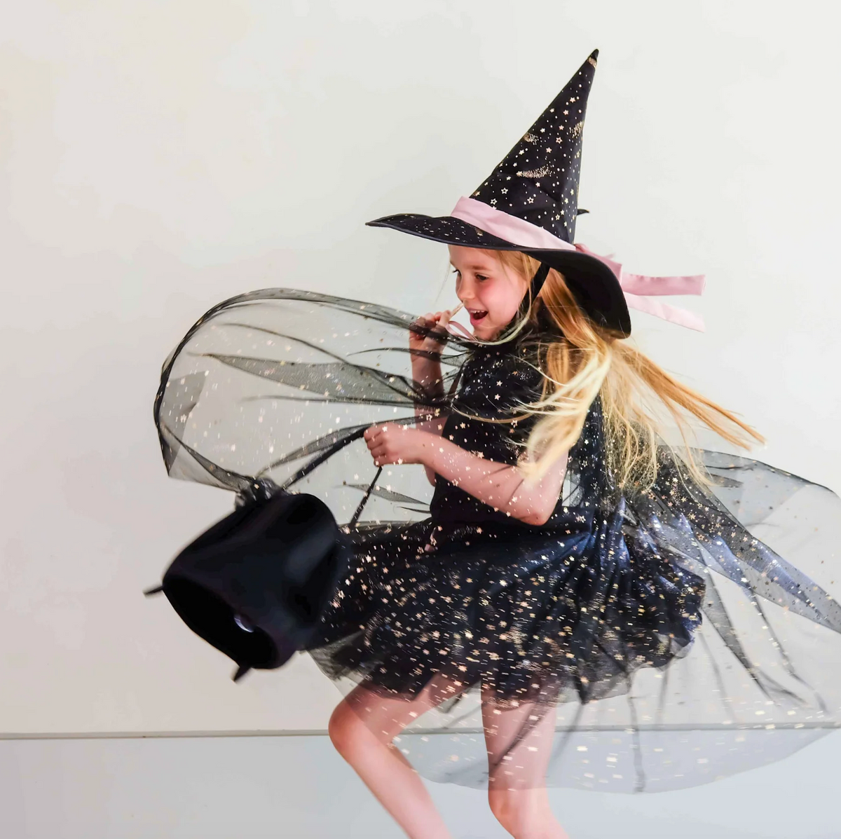 Mimi & Lula, Ethel Tulle witch Cape