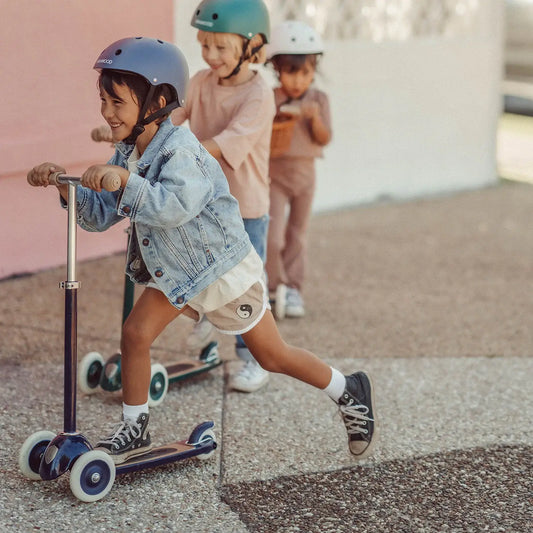 Banwood 3-Wheel Vintage Scooter, Navy