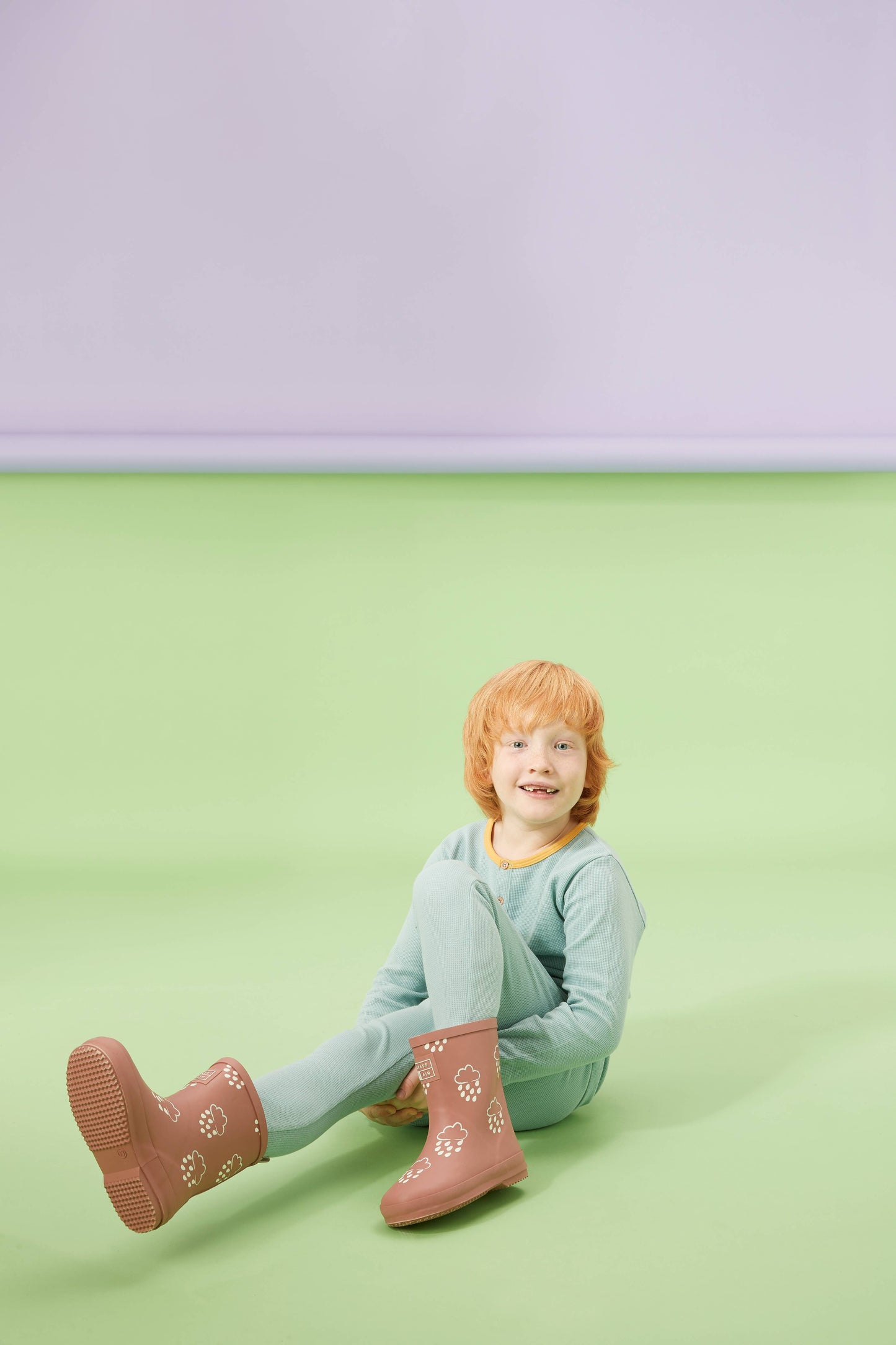Rose Colour-Revealing Kids Winter Wellies