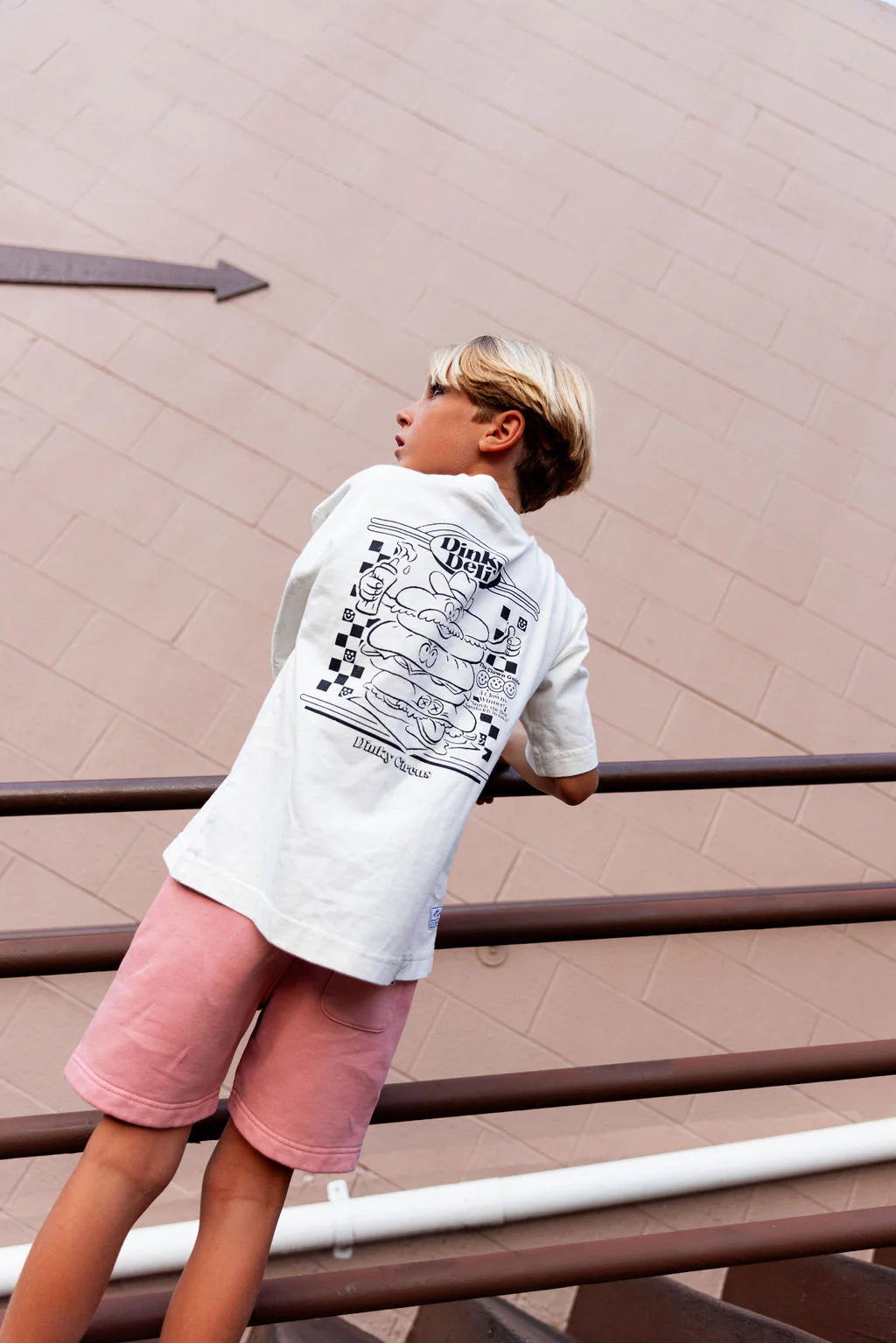 Dinky Circus, Deli T-Shirt